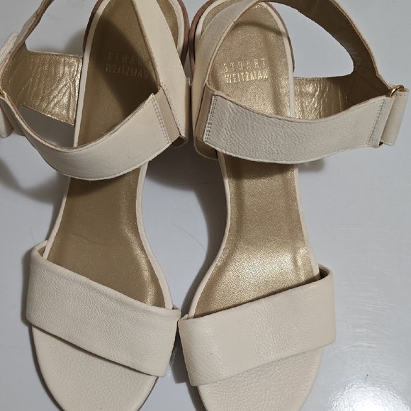 Stuart Weitzman Ivory Sandals - Picture 1 of 6